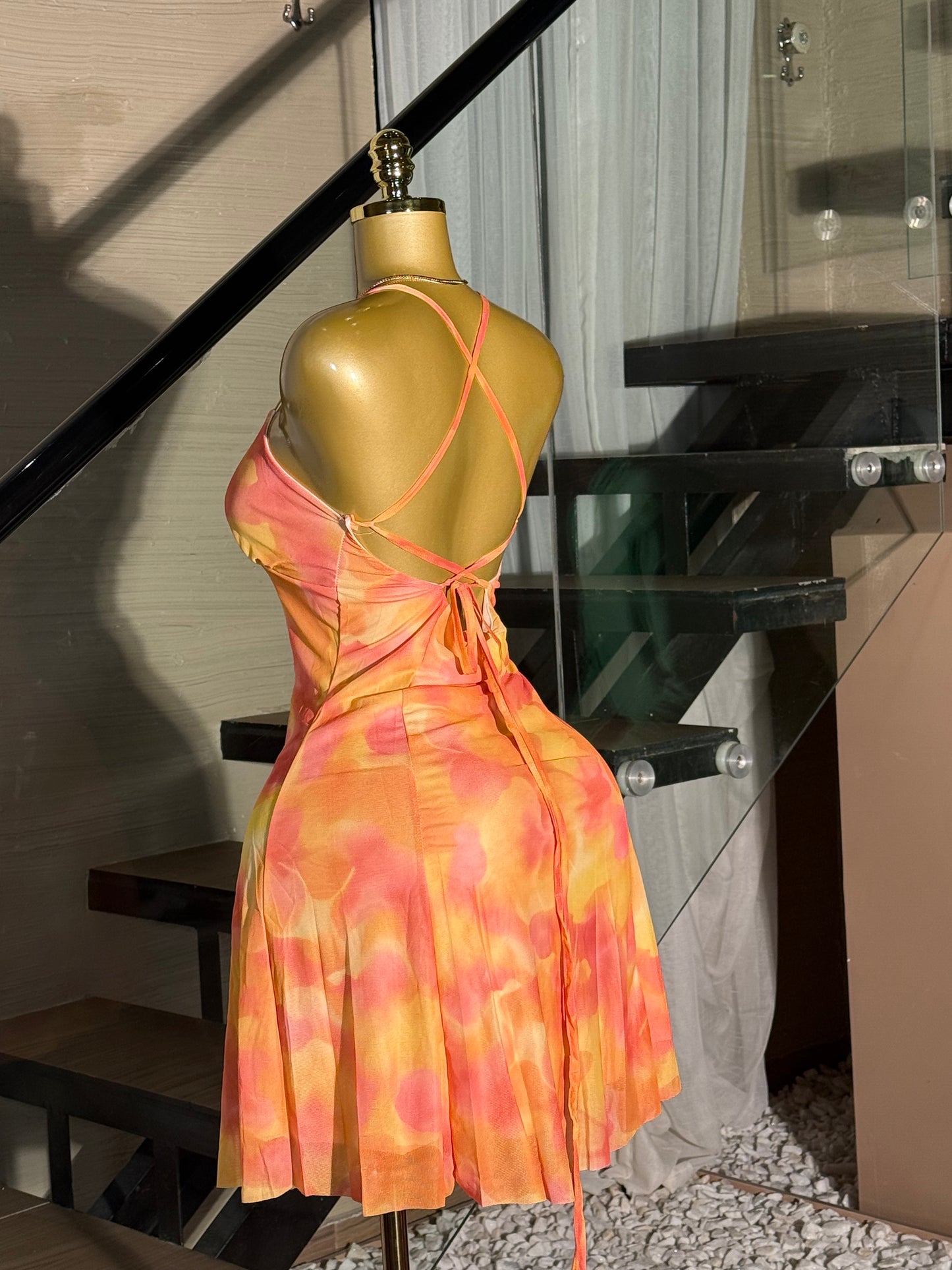 # 9295 gown