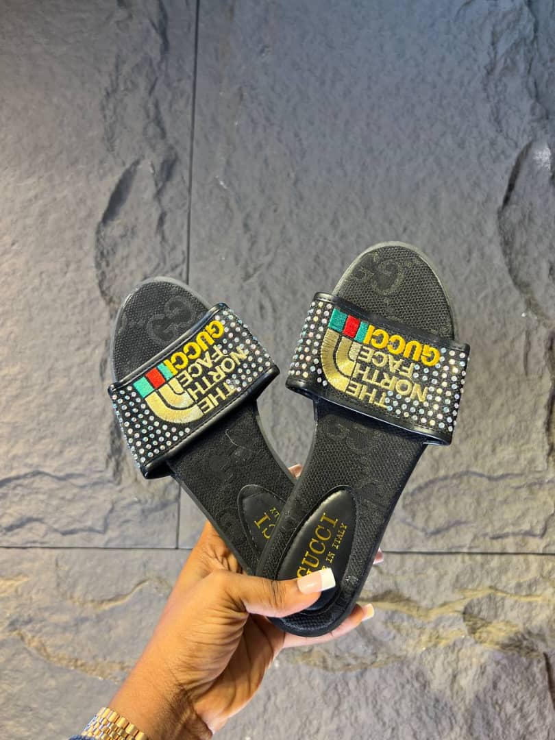 # FASTEST FINGER GUCCI STONE SLIPPER