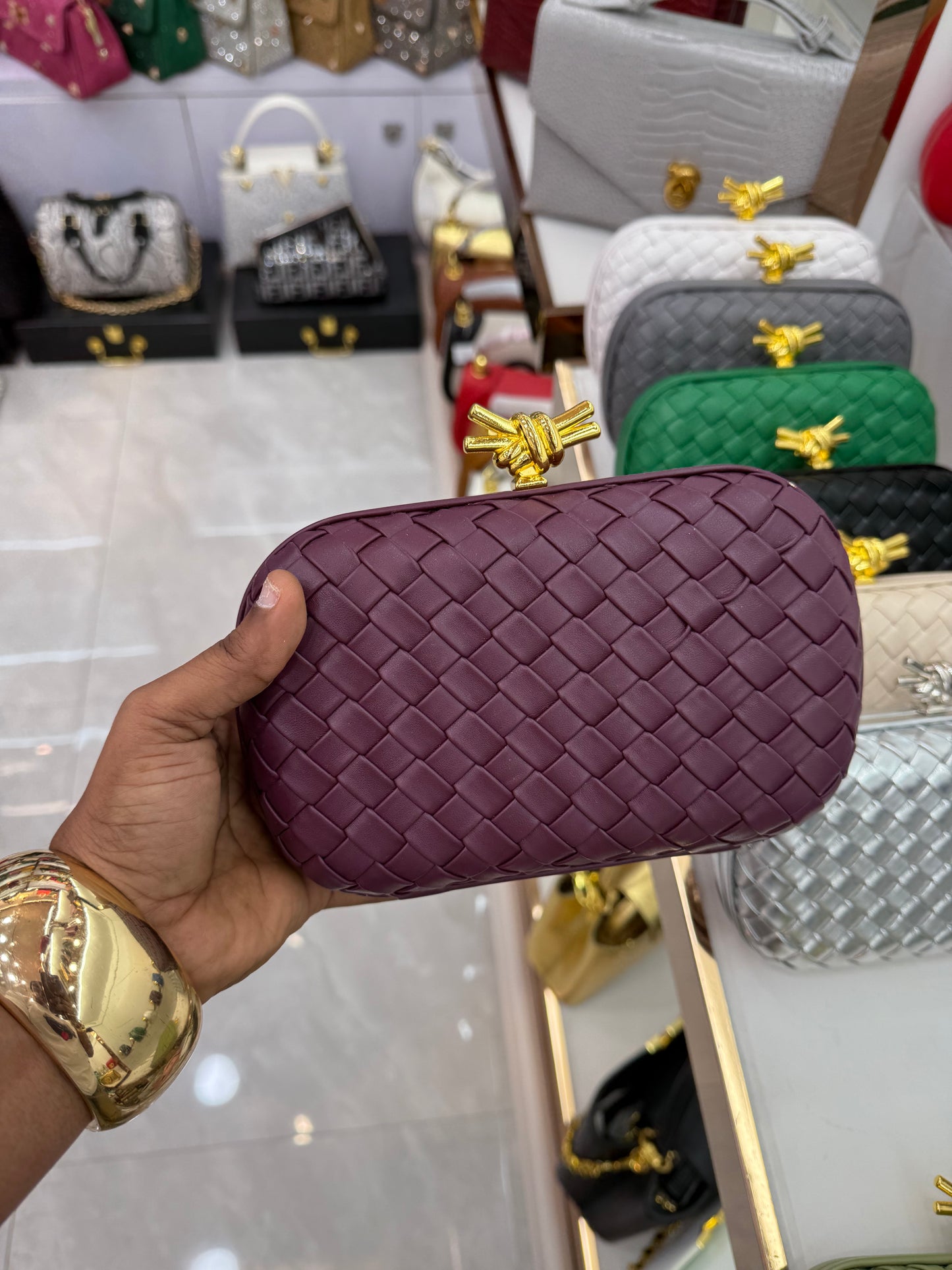 # 2505 OWANBE BOX BAG