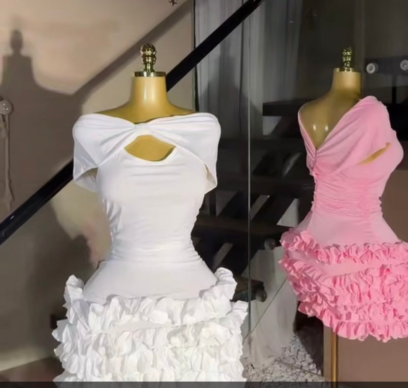 # 5888 Unique gown