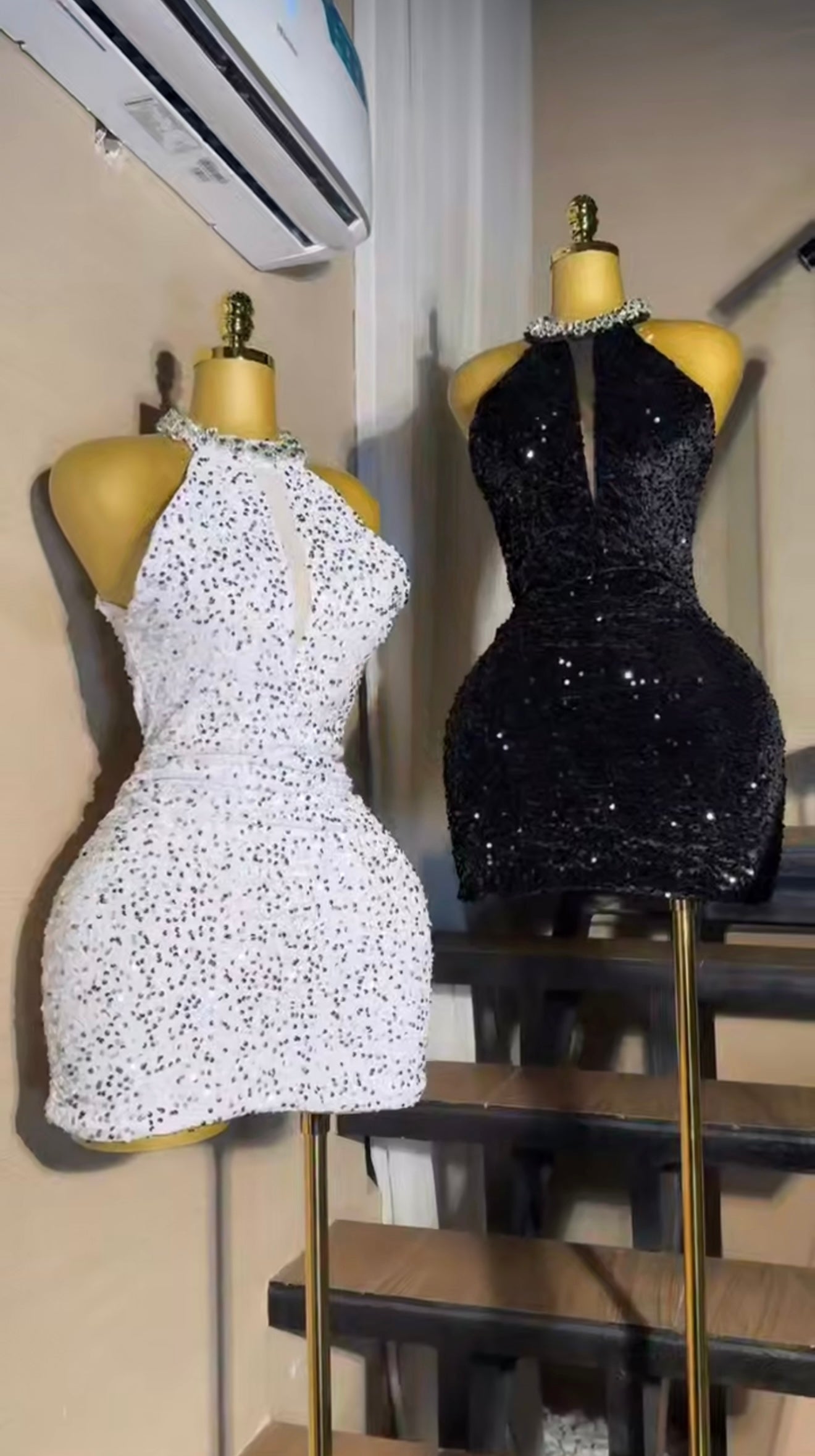 # 5890 Sequence gown