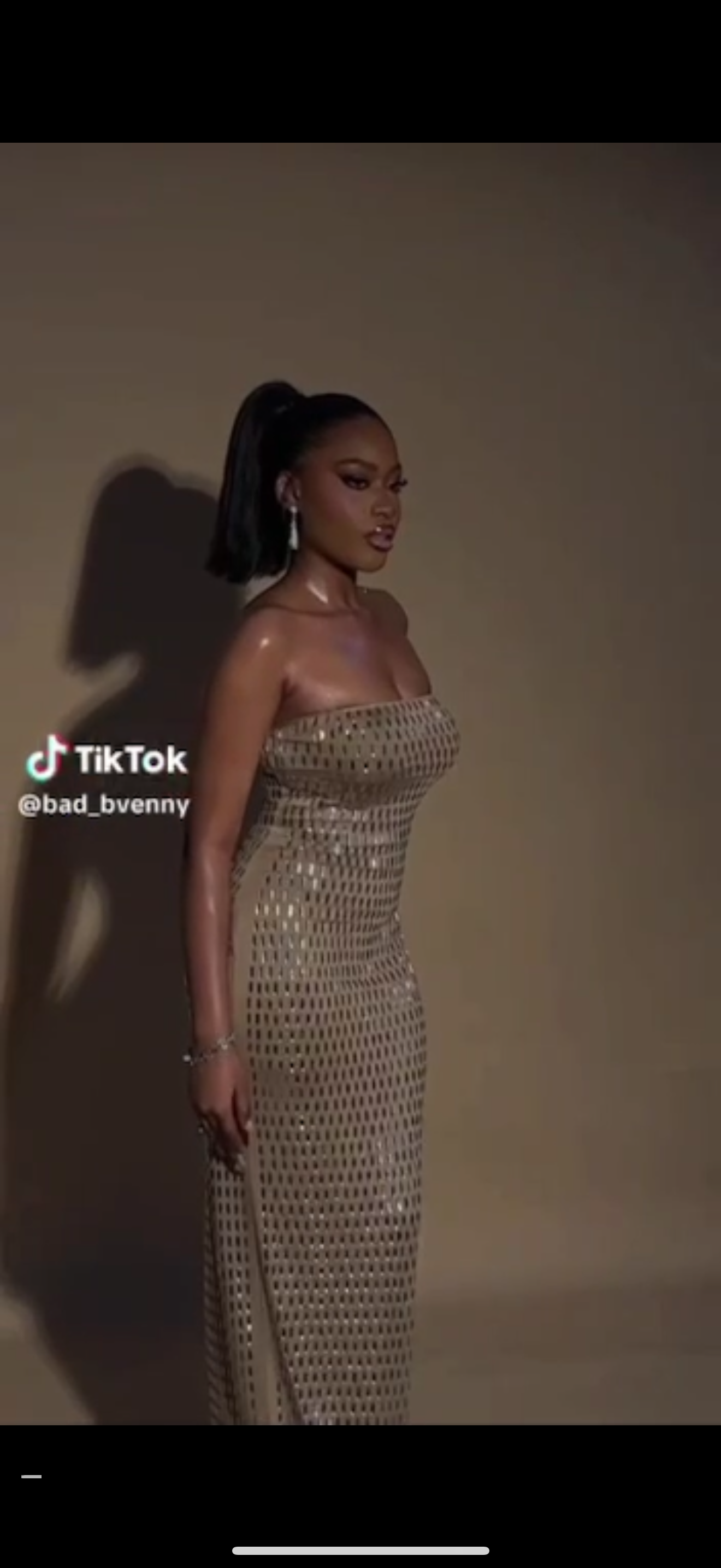 # 8625 shinning gown