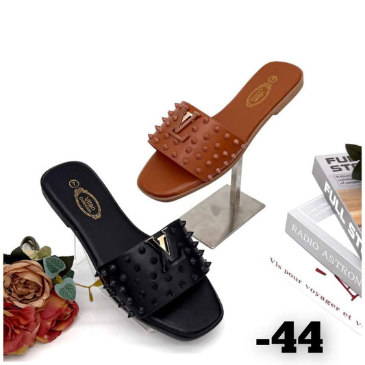 # 0 Vitan Collection slippers