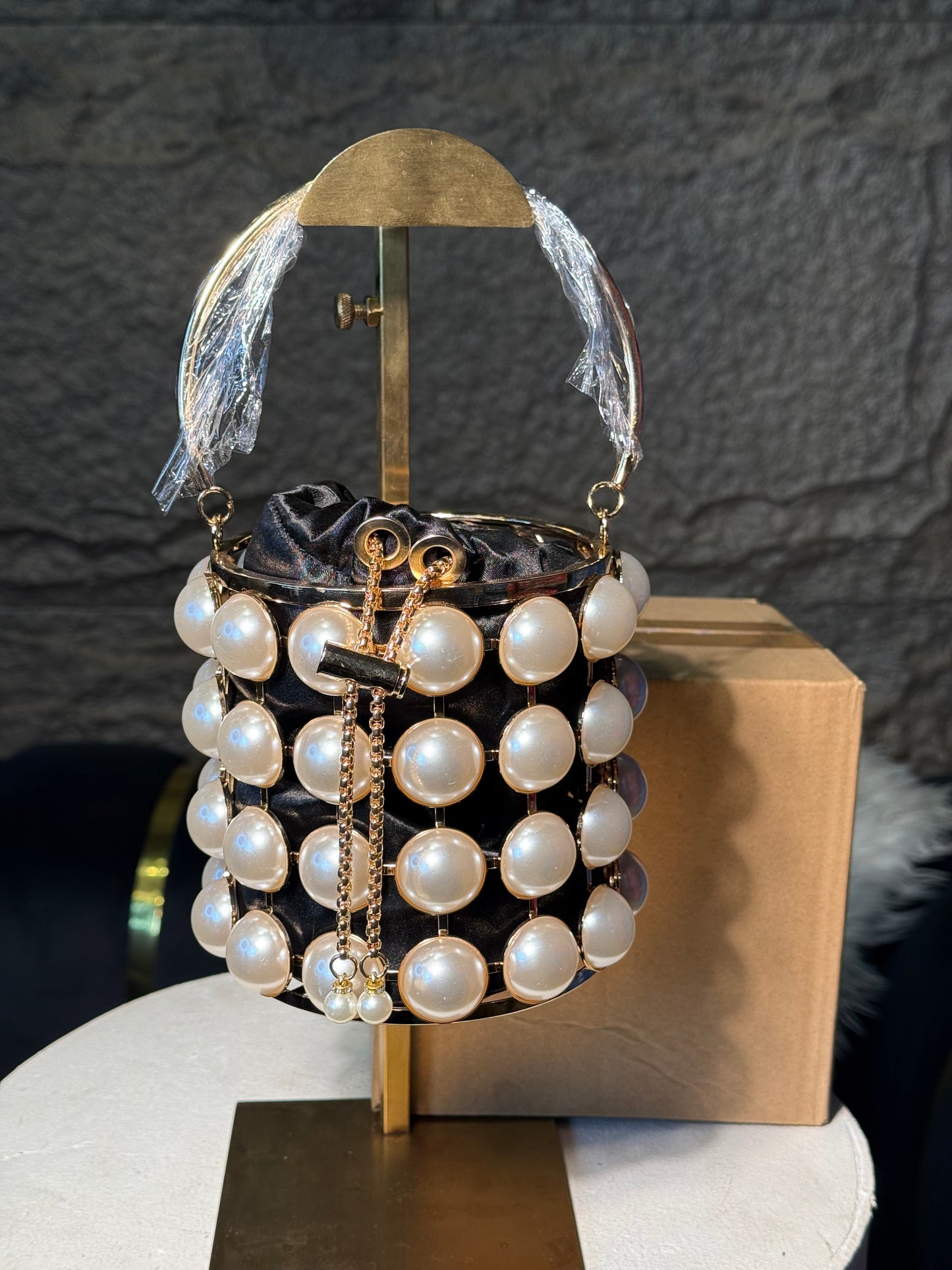 # 0 239 BEAUTIFUL BOX BAG