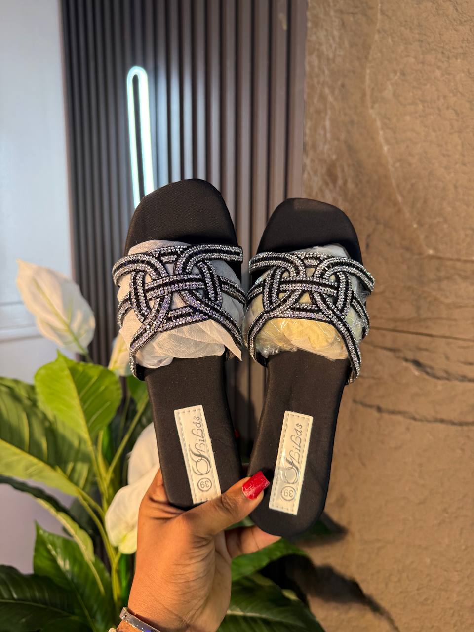 # 0 PERFECT SLIPPERS