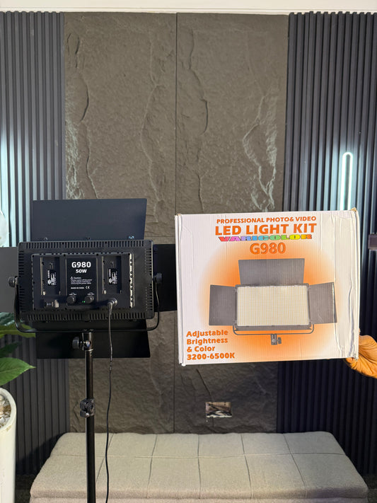 # LED LIGHT G980 (VARICOLOR) WITH STAND