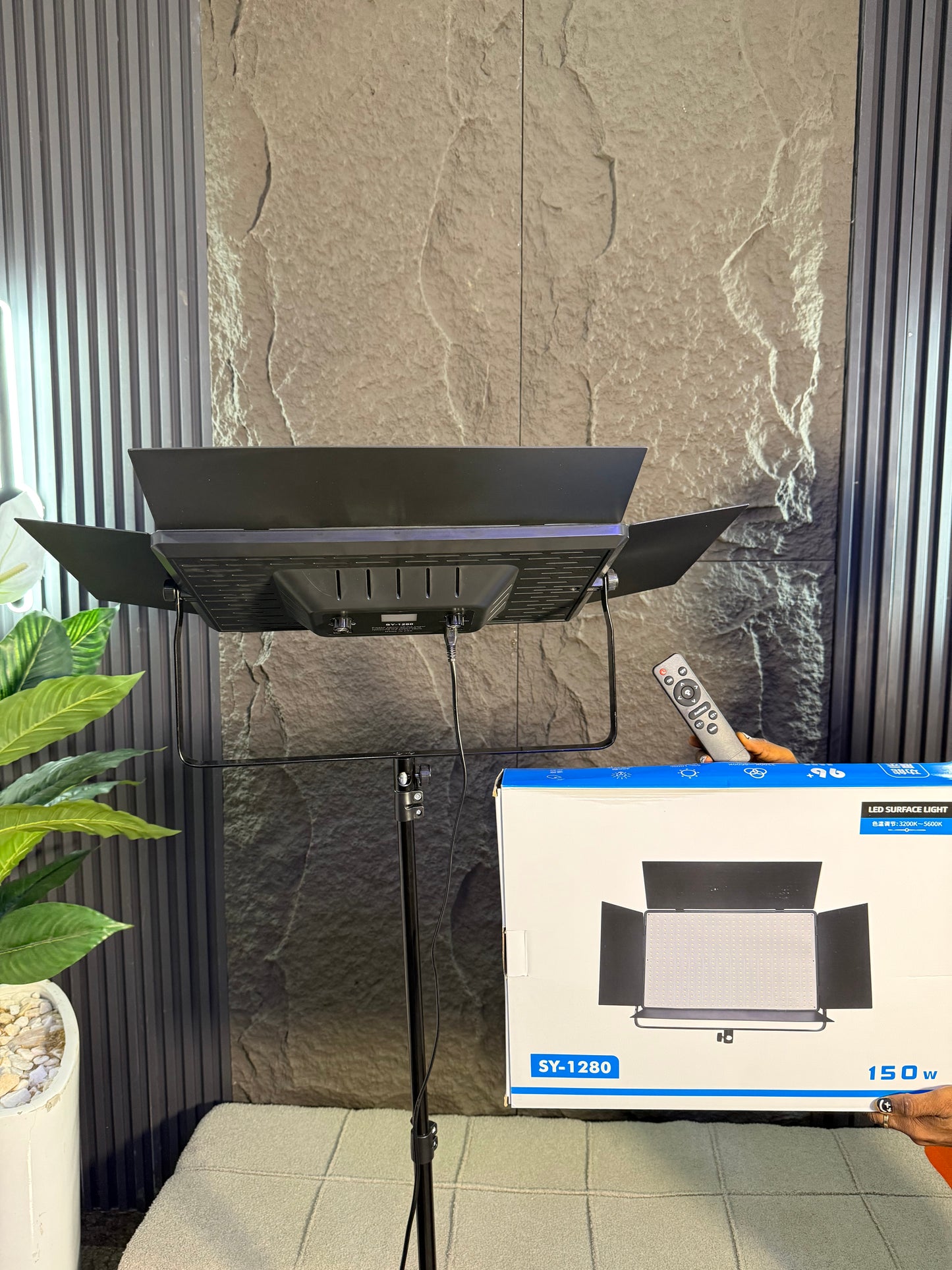 # SY1280 LED SURFACE LIGHT WITH STAND
