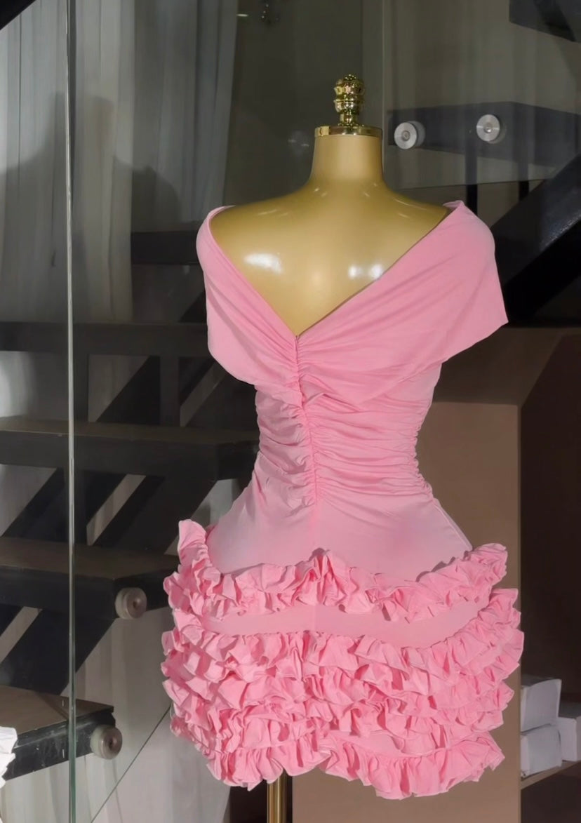 # 5888 Unique gown