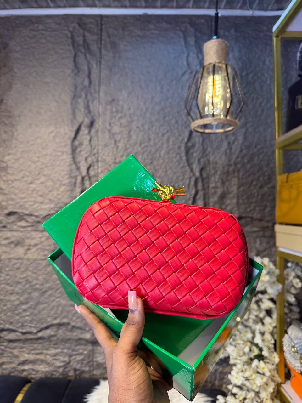 # 0 2505 OWANBE BOX BAG