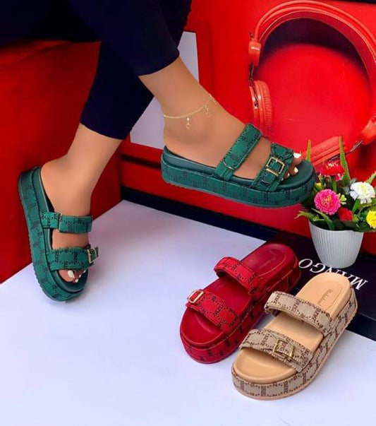 # 0 FASHION SLIPPERS