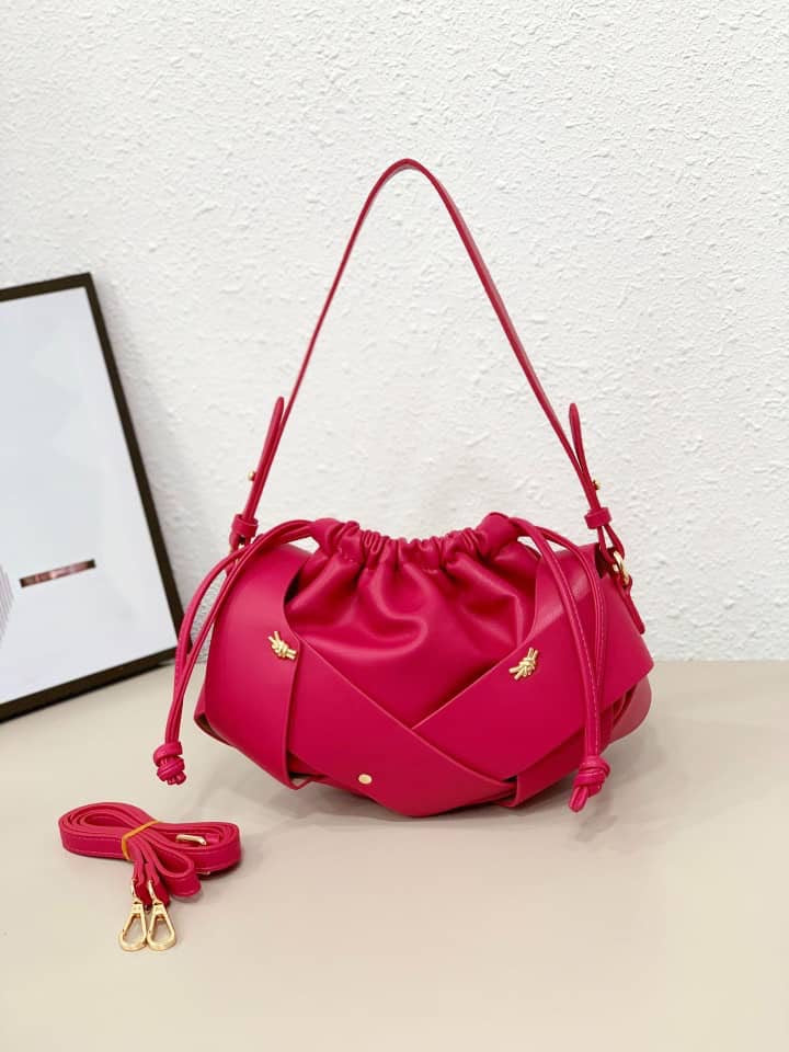 # 0 1962 BOTTEGA BOX BAG