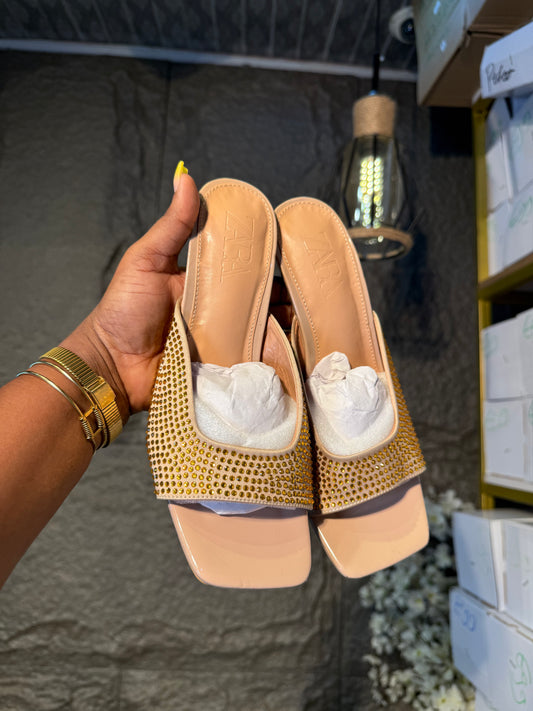 # 0 A195 Preety heels 👠