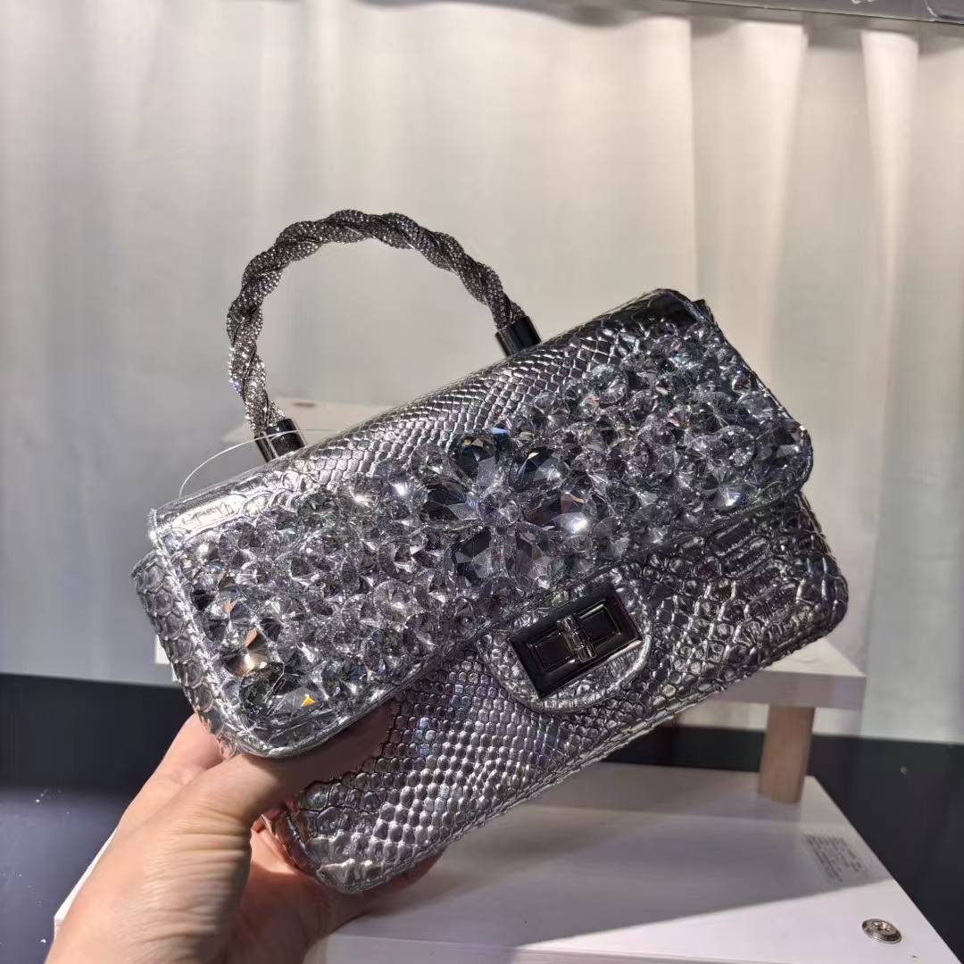 # 0 528 SHINNING BAG