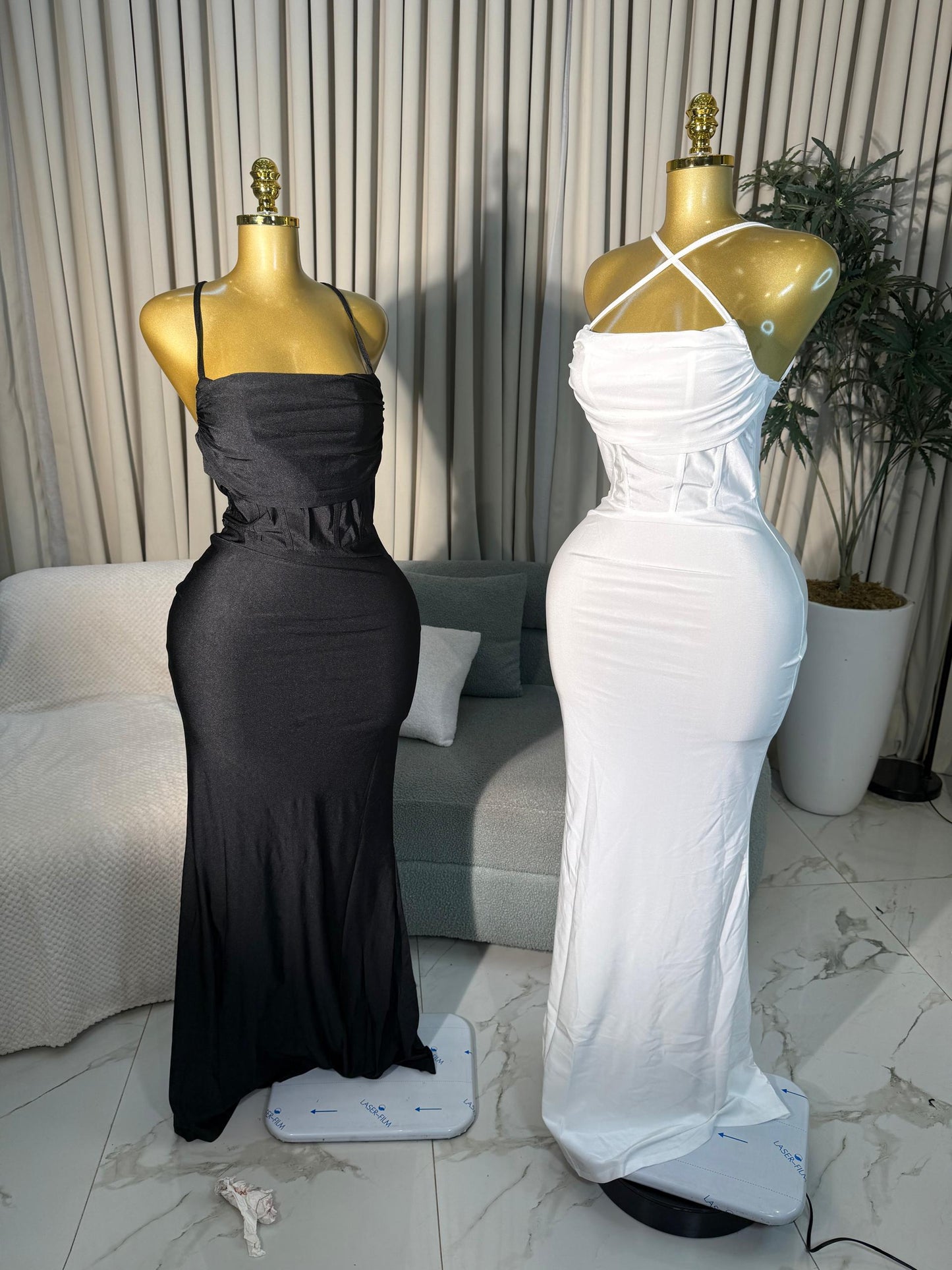 # 9593 hot gown