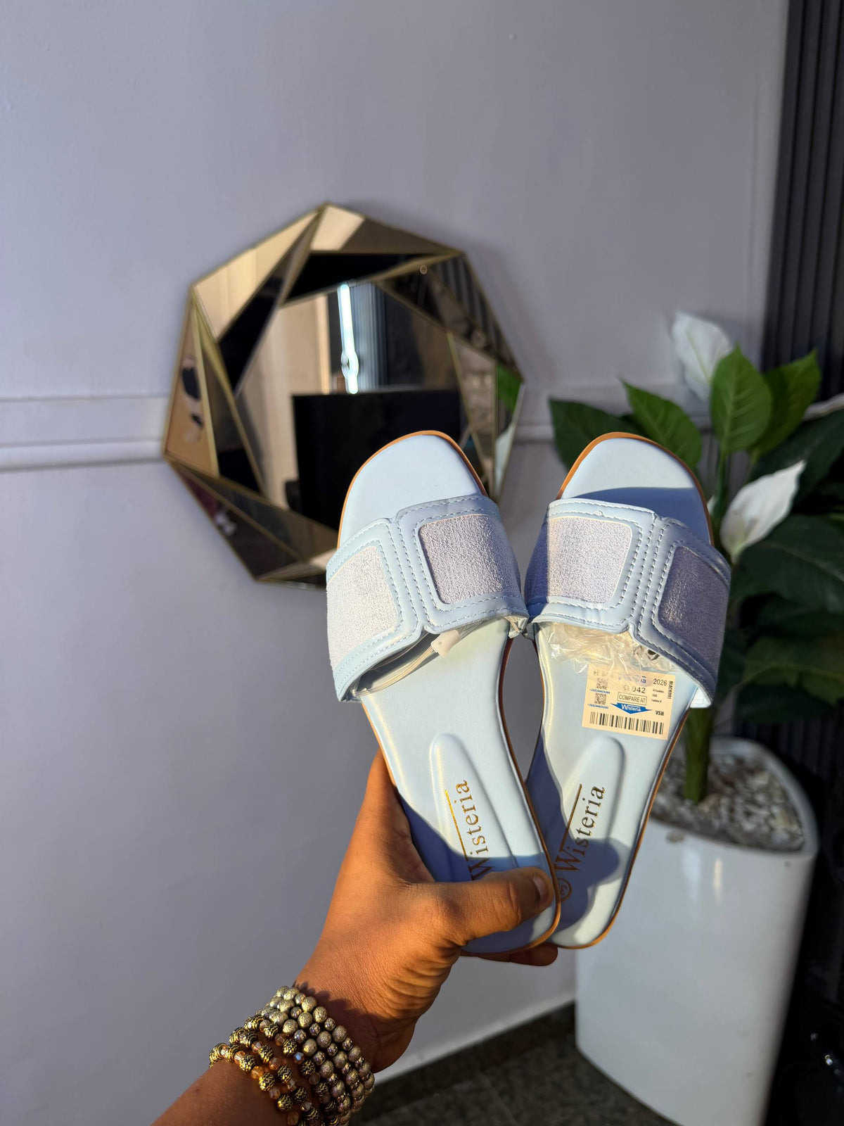 # 0 Wave slippers