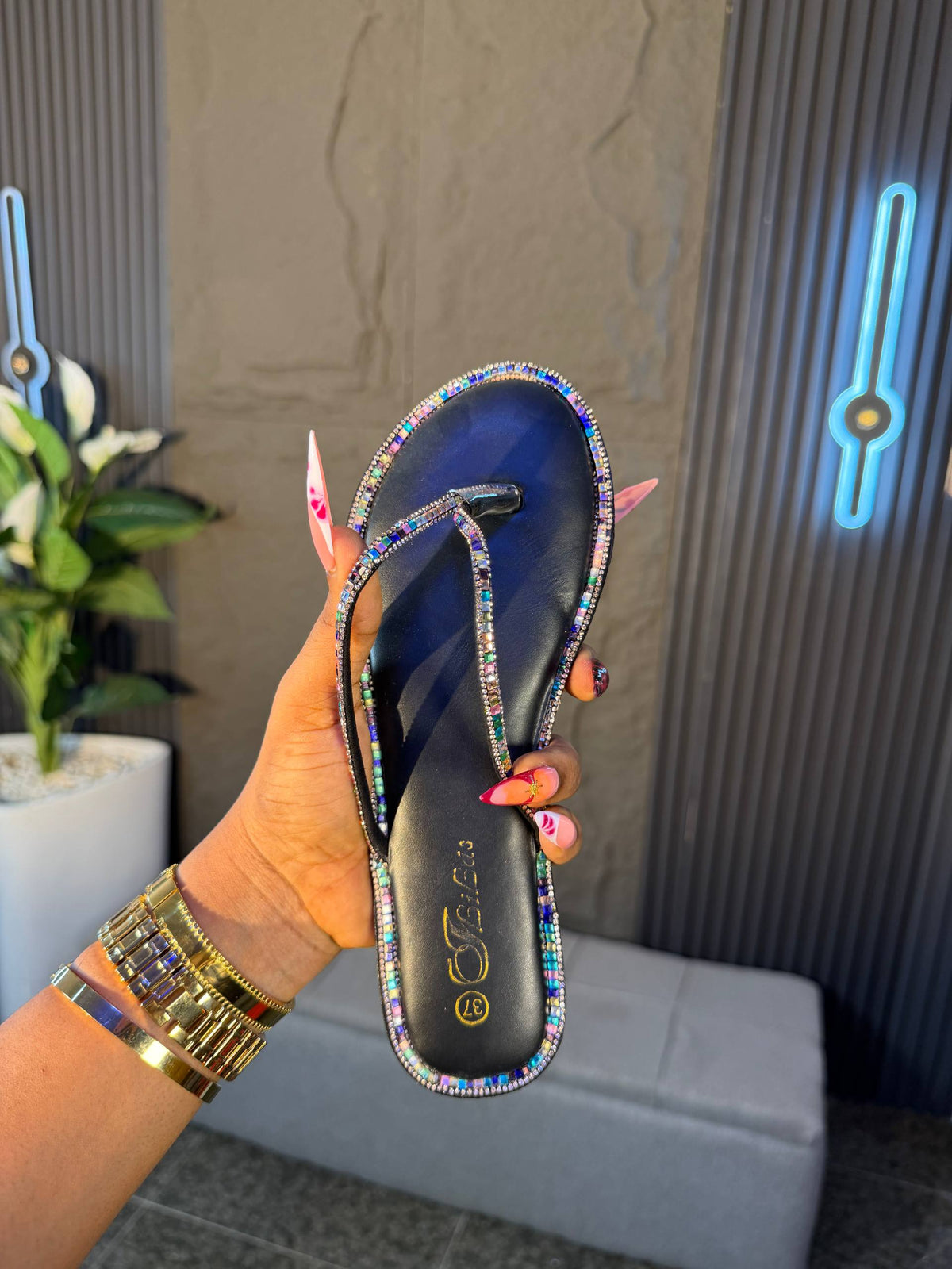 # 0 Sexy slippers