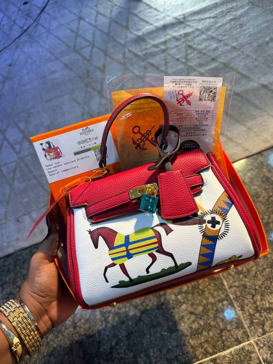 # 0 8838 HERMES BOX BAG