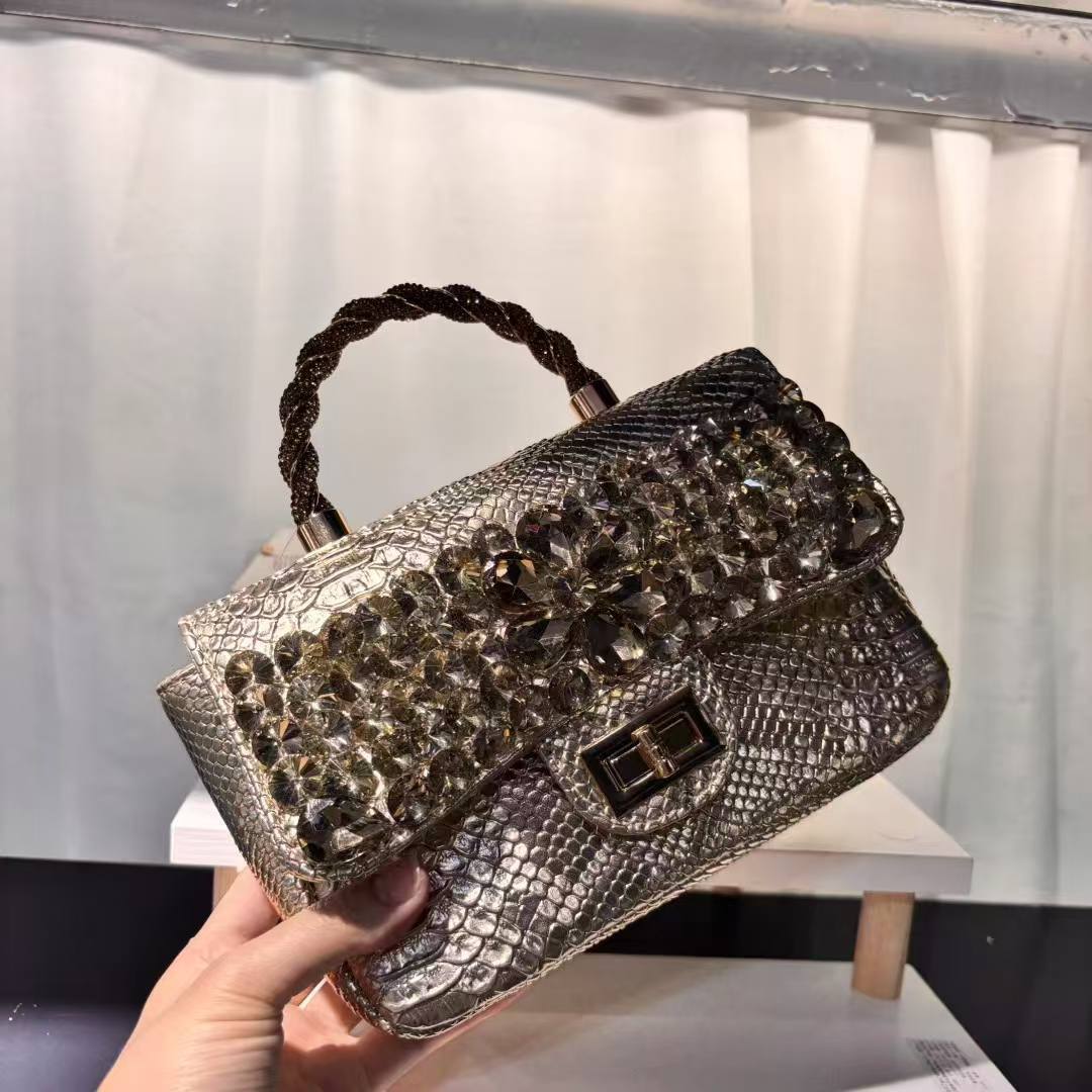 # 0 528 SHINNING BAG