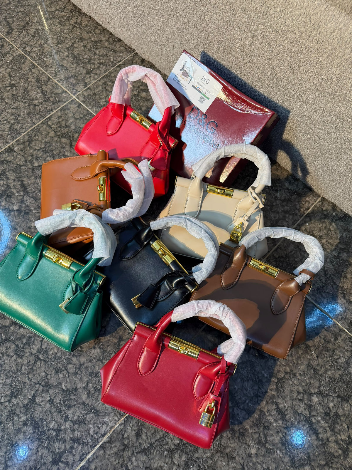 # 0 D and G BOX BAG