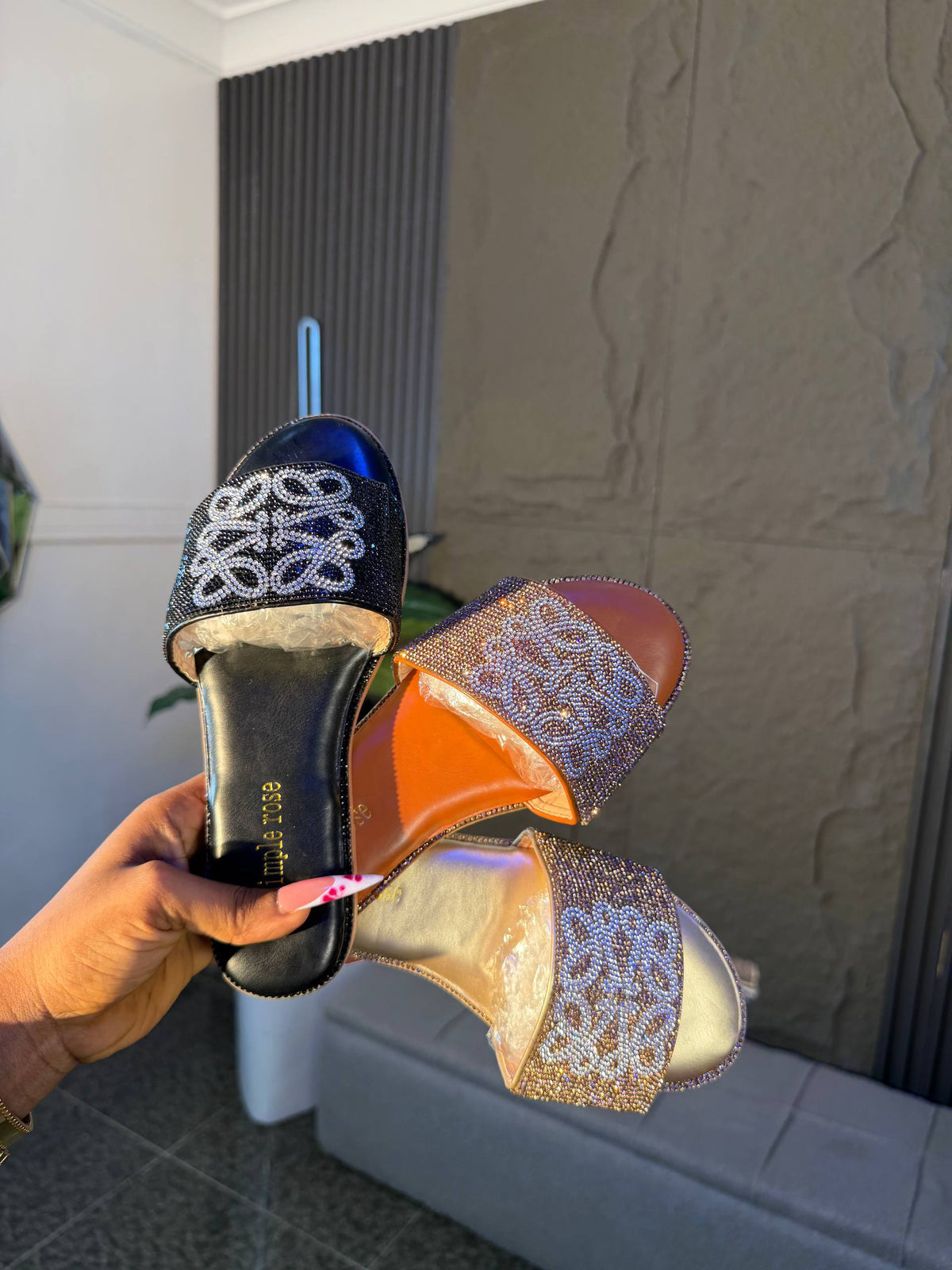 # 0 Simple rose slippers