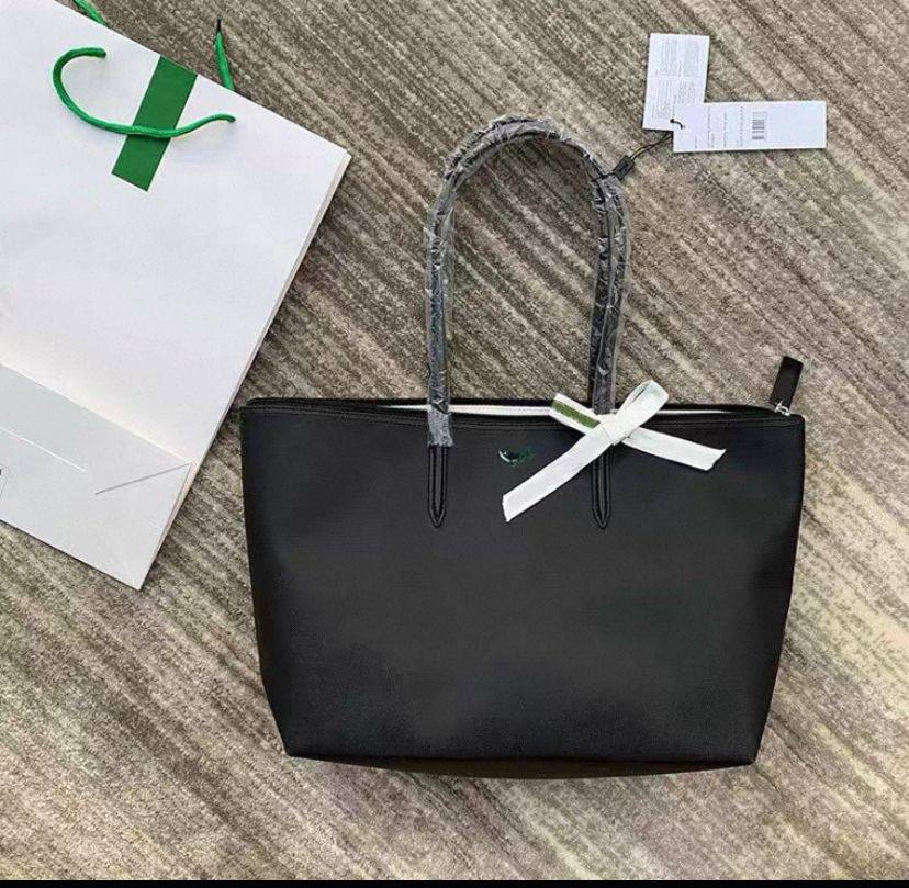 # 0 2 in 1 Lacoste tote bag
