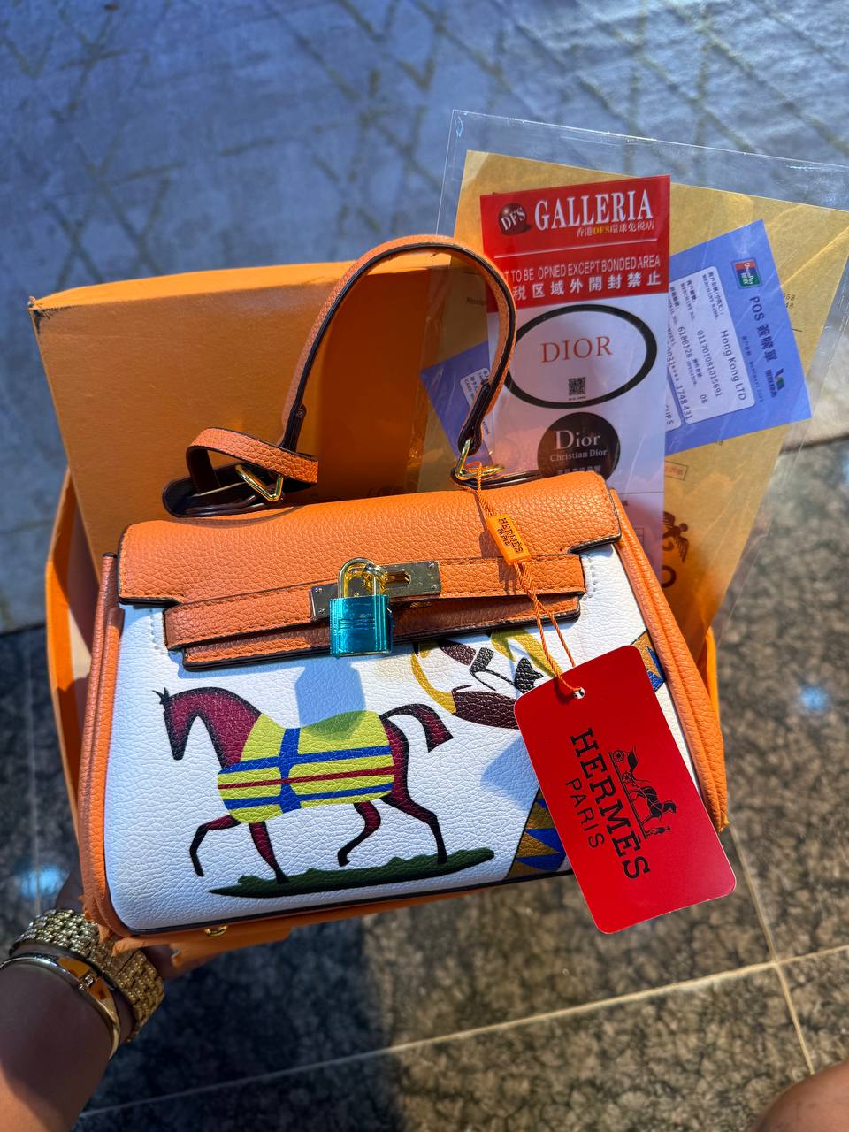 # 0 8838 HERMES BOX BAG