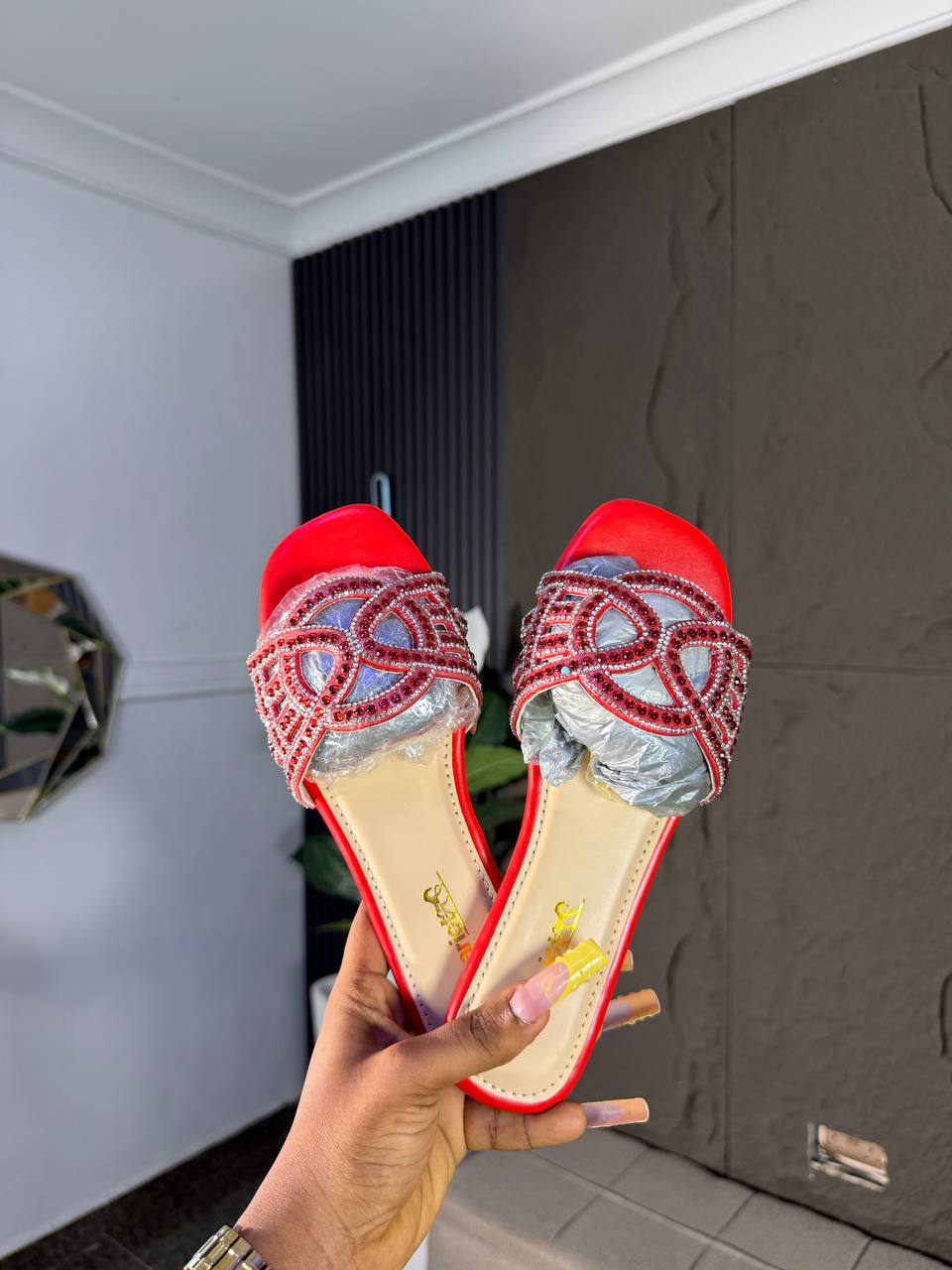 # 0 Chariot slippers