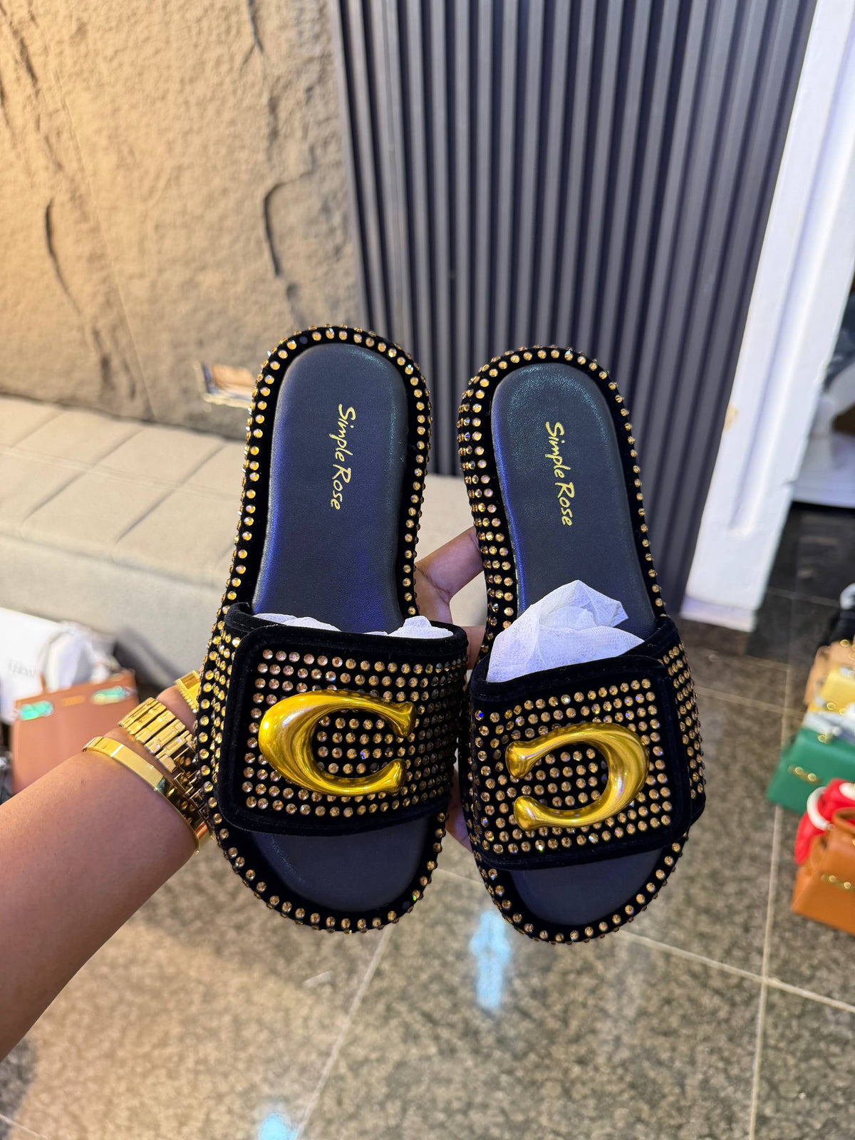 # 0 Top fashion slippers