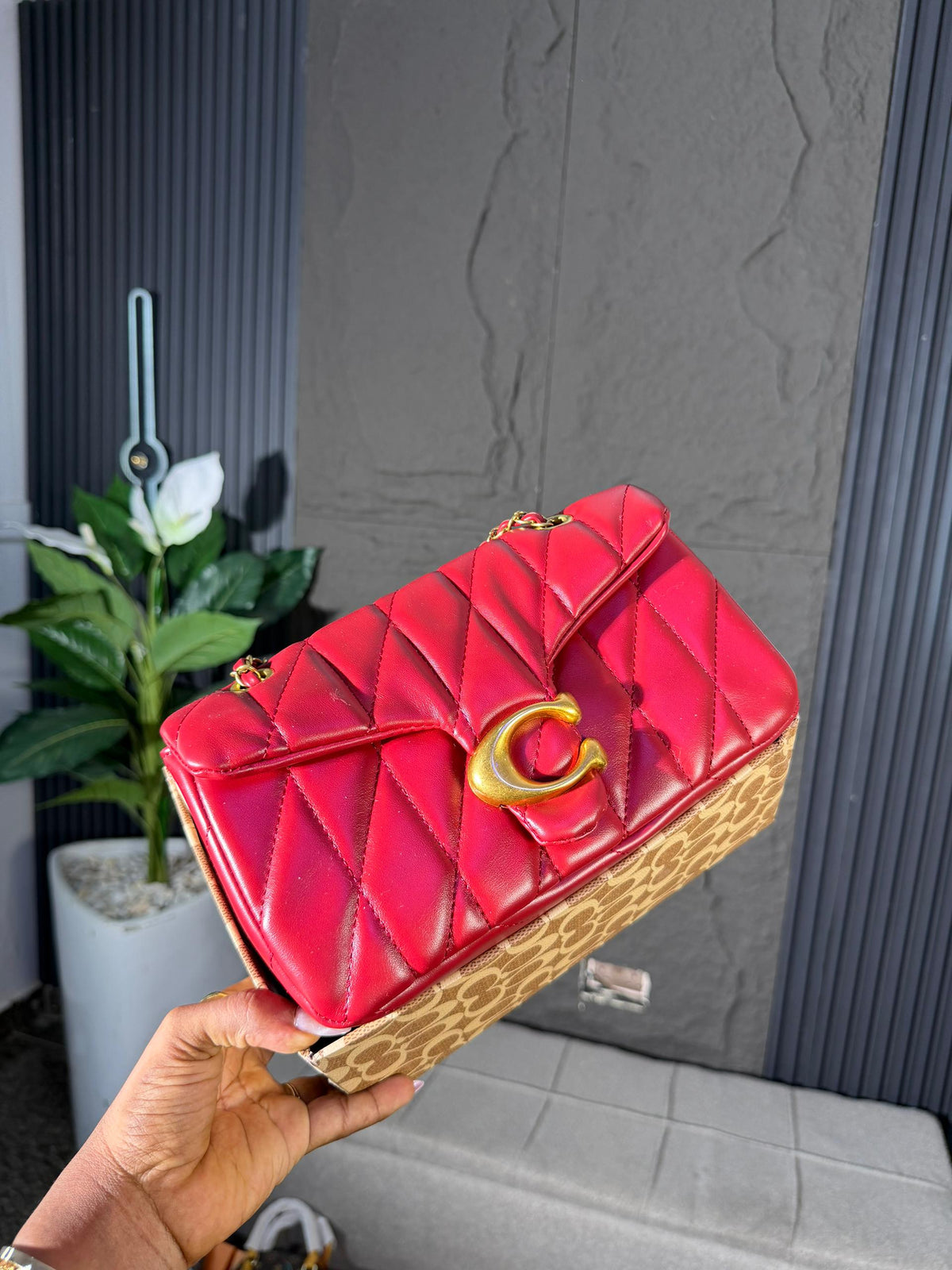 # 0 1107 COACH BOX BAG
