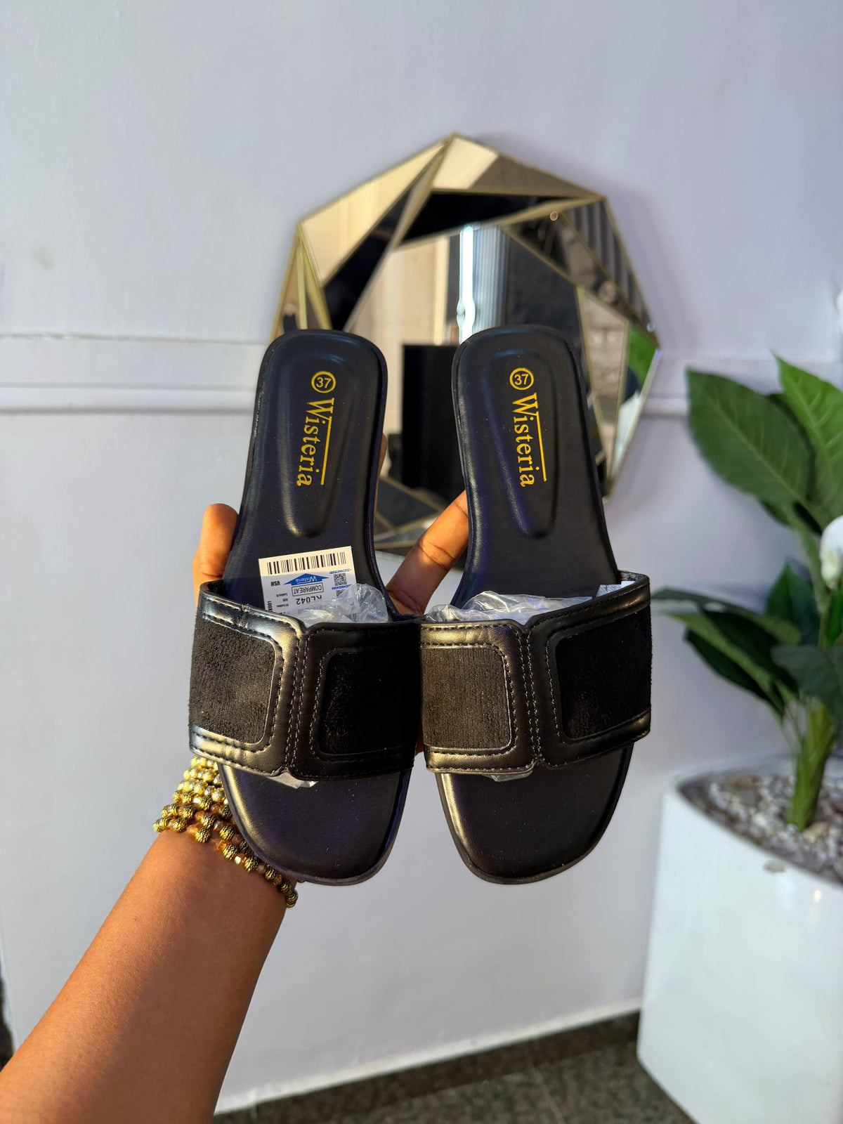 # 0 Wave slippers