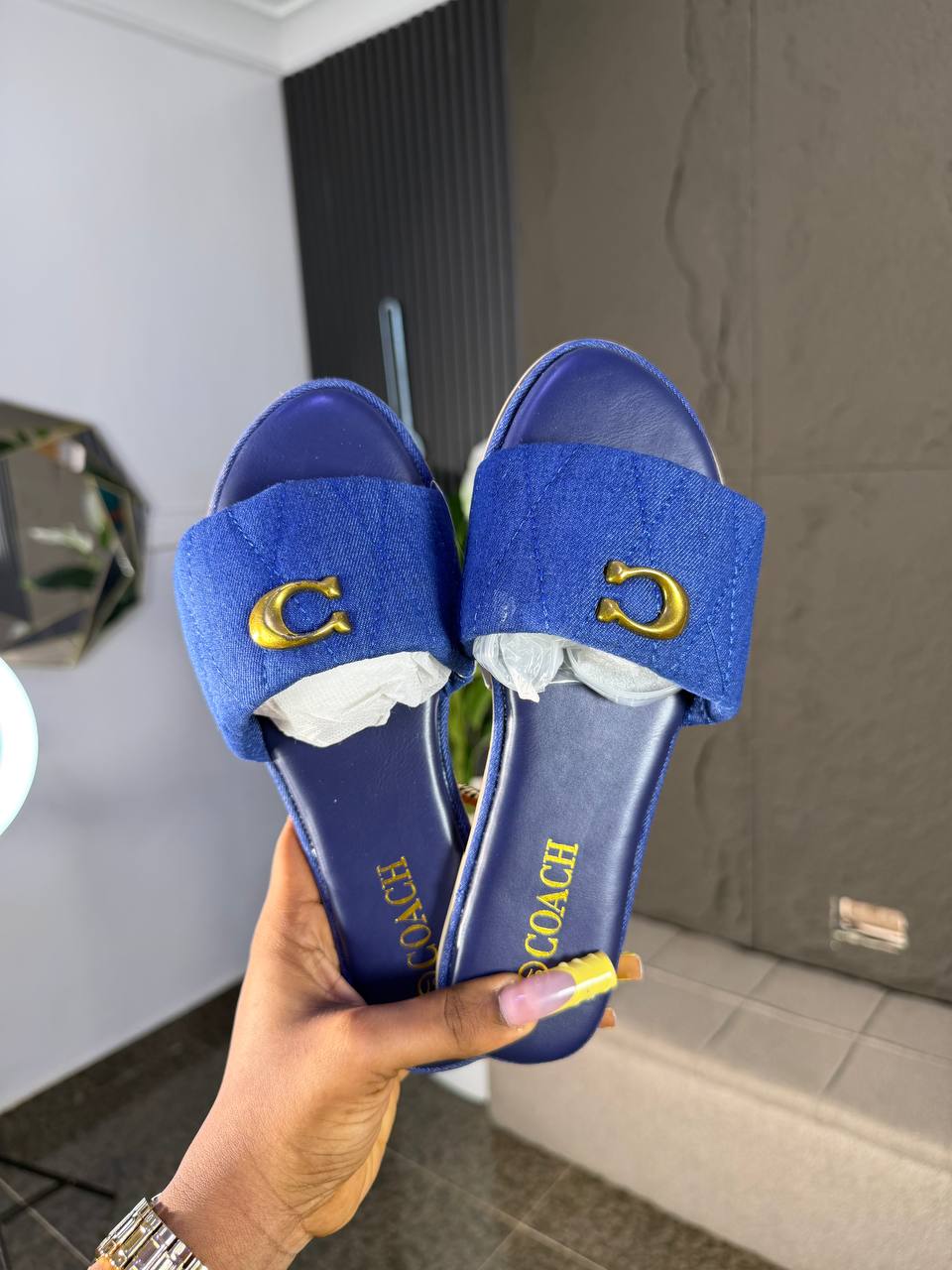 # 0 Coach slippers