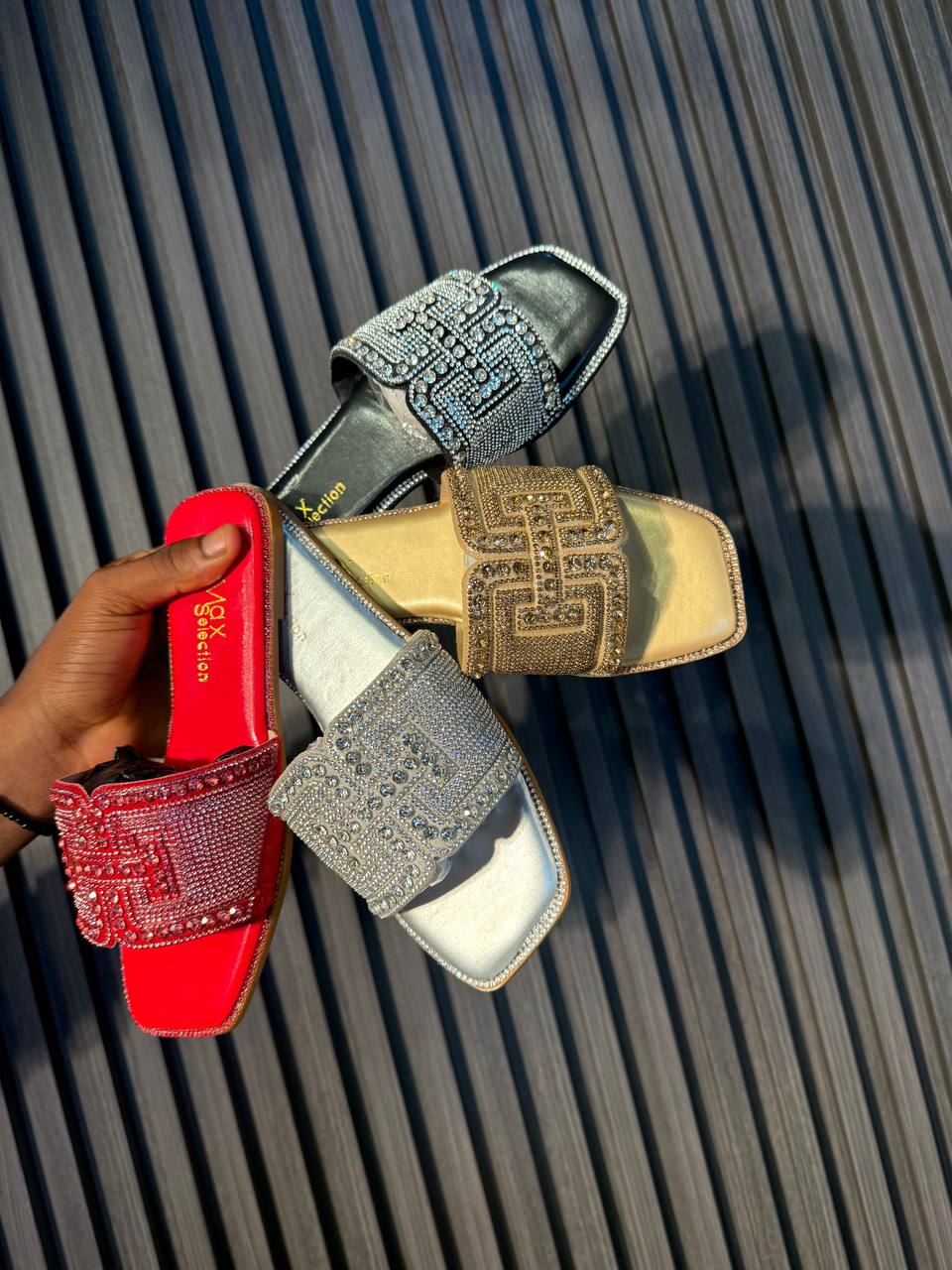 # 0 Pretty Slippers