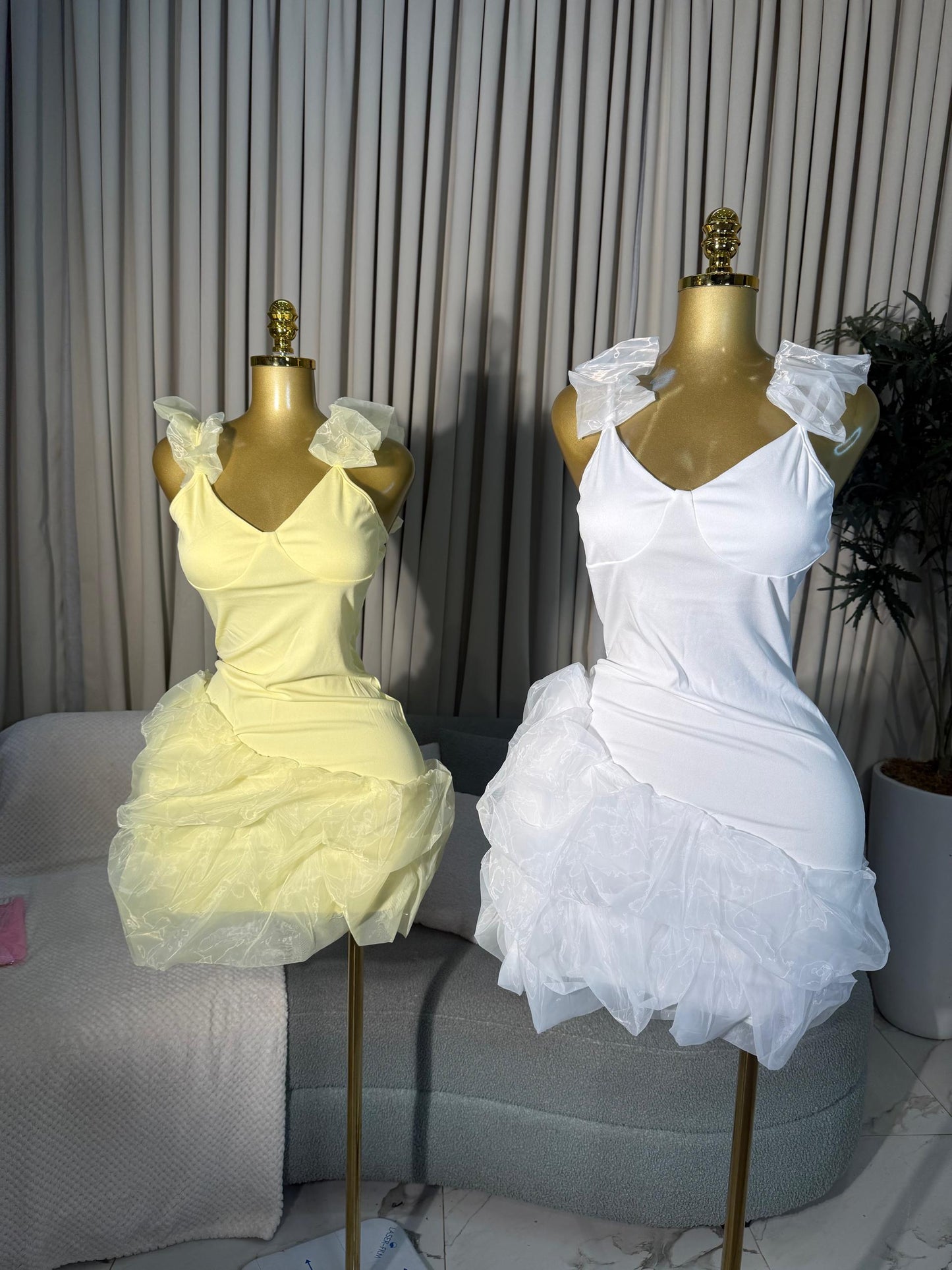 # 5918 GOWN