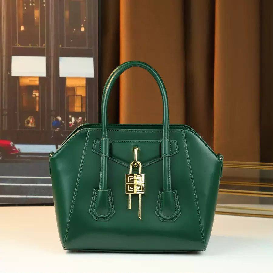 # 0 WLFW812 GIVENCHY BAG